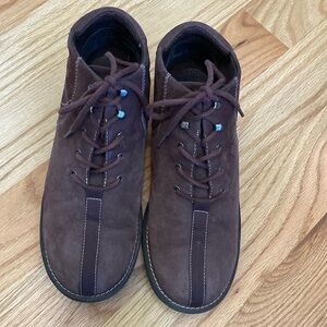 White Mt Lisa Ankle Boots Women 8.5W Water Resistant Brown Leather hiking shoes